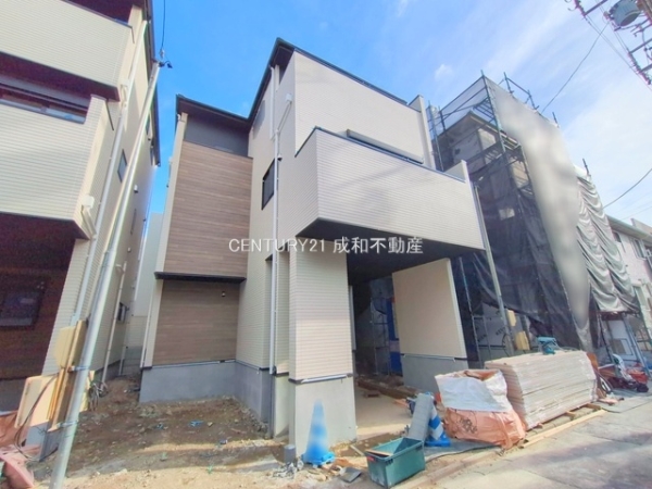 名古屋市中村区角割町２丁目の新築一戸建