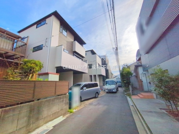 名古屋市中村区角割町２丁目の新築一戸建