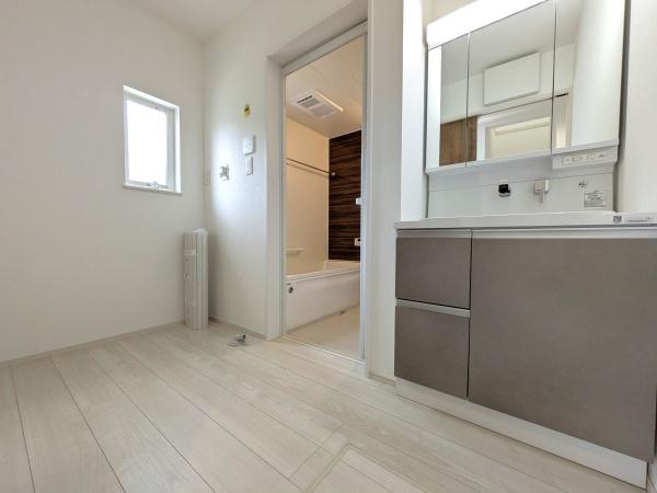 清須市廻間３丁目の新築一戸建