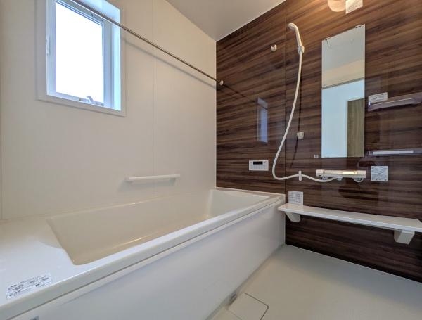 清須市廻間３丁目の新築一戸建