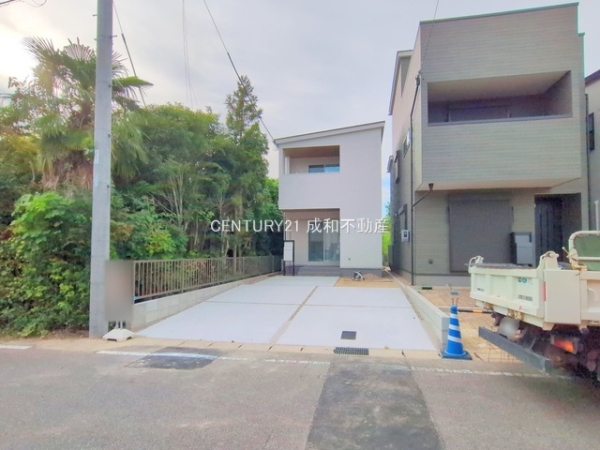 岡崎市六名南１丁目の新築一戸建