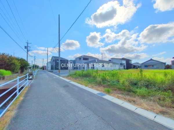 西尾市一色町松木島宮東の土地
