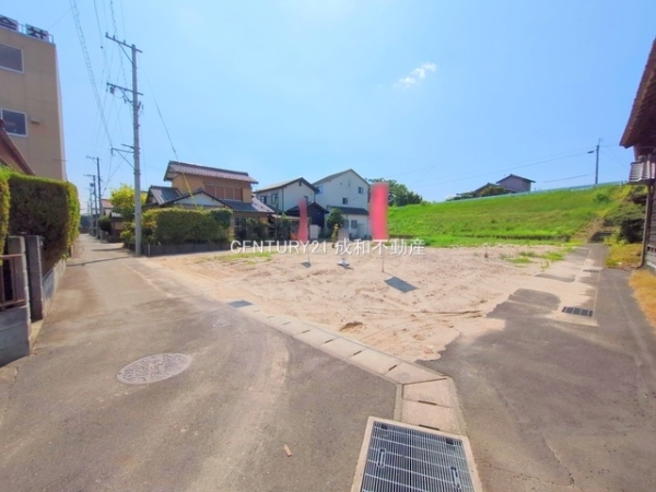 一宮市小信中島字宮前の土地(前面道路含む現地写真)