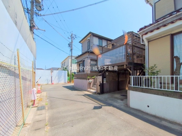 海部郡大治町大字西條字壱町田の中古一戸建て(前面道路含む現地写真)