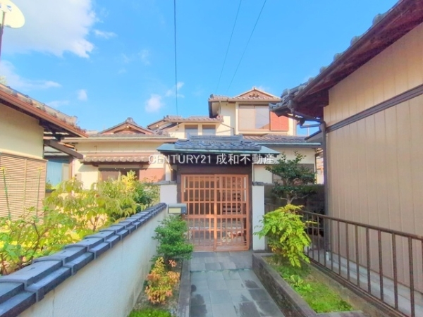 岩倉市本町東廻間の中古一戸建