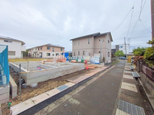 北名古屋市久地野北浦の新築一戸建(前面道路含む現地写真)