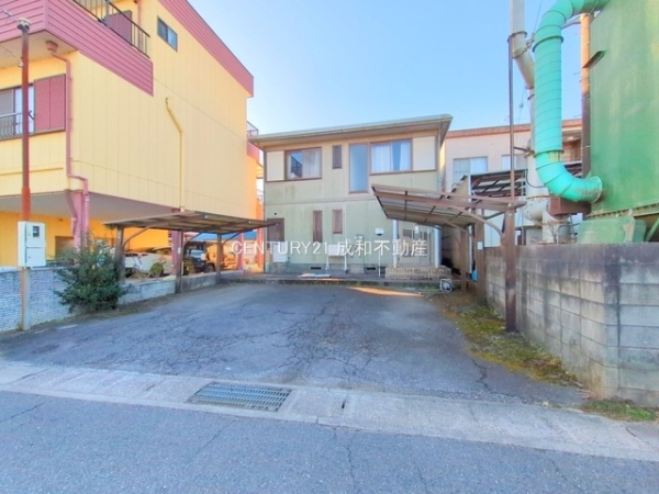 西尾市新渡場町中切の中古一戸建