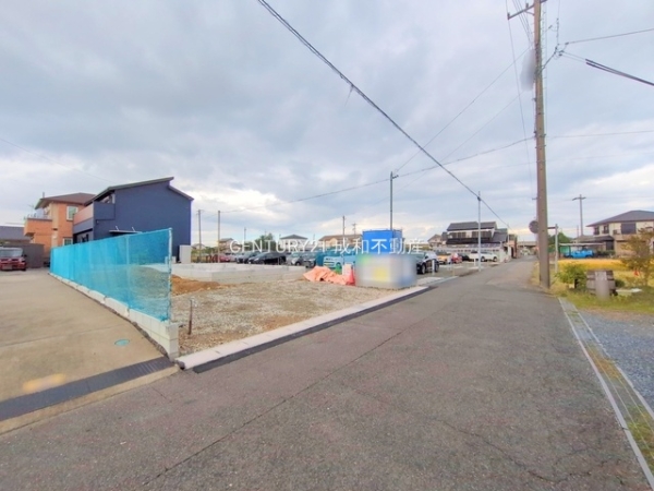 稲沢市北島1丁目の新築一戸建(前面道路含む現地写真)