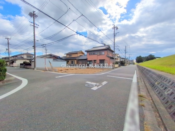 名古屋市中川区中須町字藤六の新築一戸建