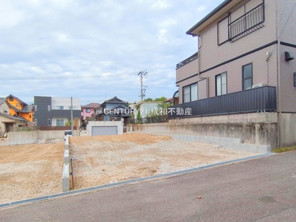 岡崎市滝町字外浦の新築一戸建