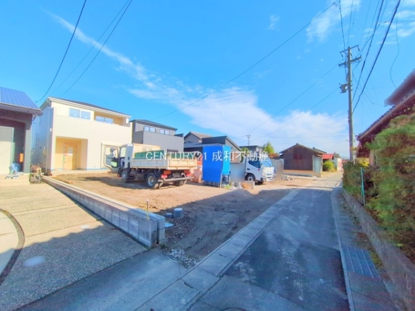 愛西市諸桑町郷城の新築一戸建