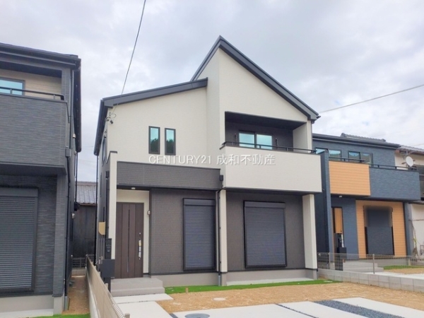 瀬戸市東郷町の新築一戸建