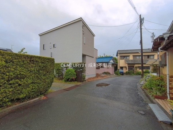 豊橋市三ノ輪町字本興寺の新築一戸建