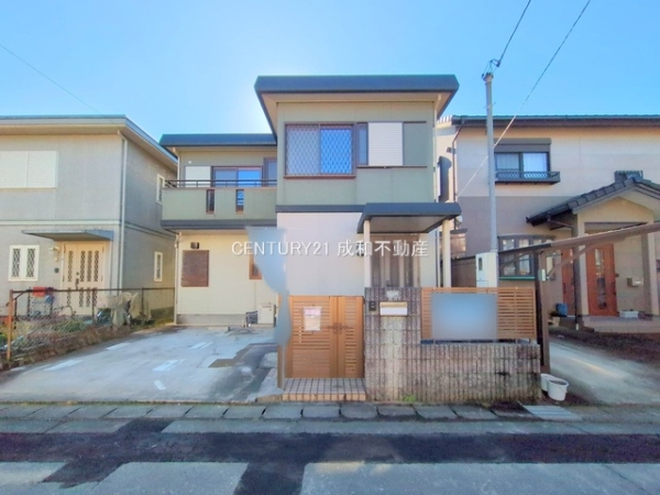 愛西市西保町西川原の中古一戸建