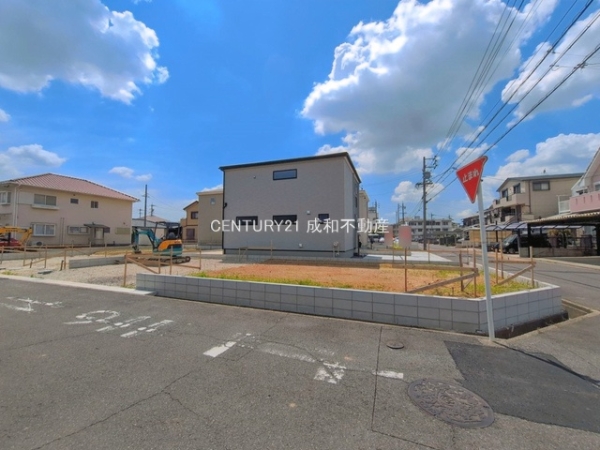 春日井市西高山町３丁目の新築一戸建