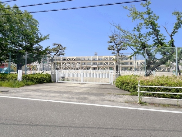 岩倉市南新町三反田の土地(岩倉市立岩倉南小学校)