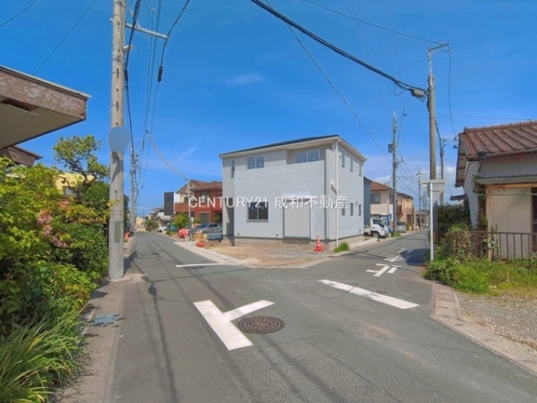 豊橋市西高師町字沢向の新築一戸建