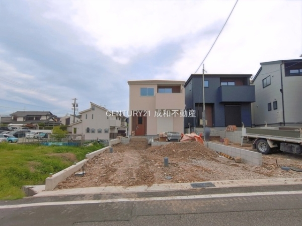 瀬戸市西寺山町の新築一戸建