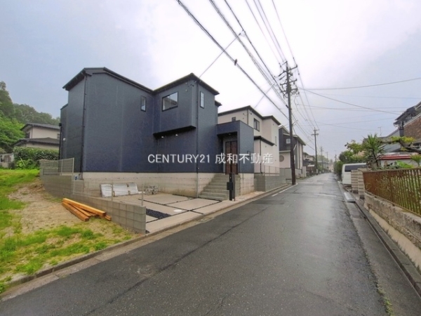 知多市八幡字深山口の新築一戸建