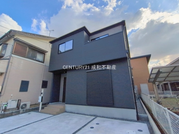 岡崎市六名南２丁目の新築一戸建