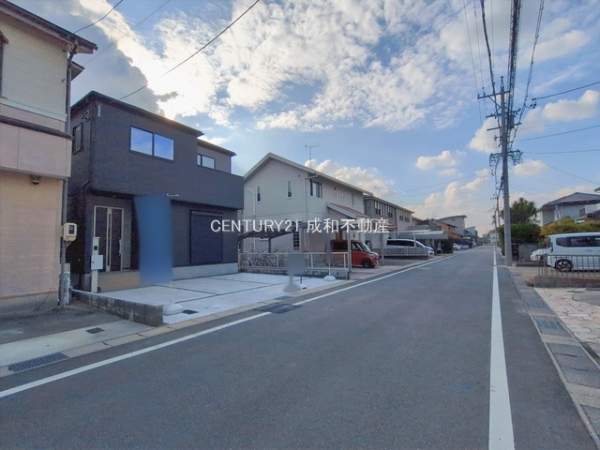 岡崎市六名南２丁目の新築一戸建