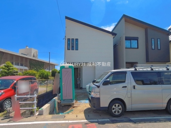 小牧市小牧２丁目の新築一戸建