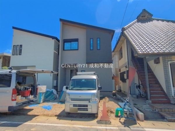 小牧市小牧２丁目の新築一戸建