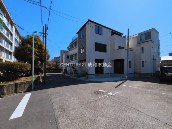 名古屋市中村区荒輪井町２丁目の新築一戸建