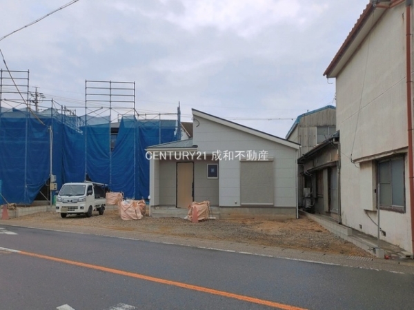 碧南市棚尾本町４丁目の新築一戸建