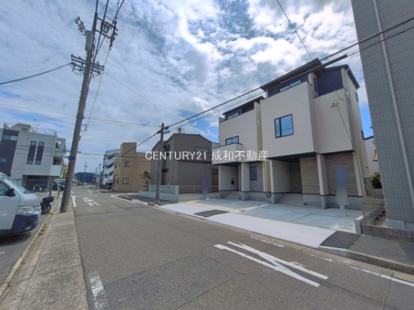 名古屋市昭和区滝子町の新築一戸建