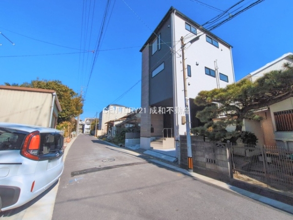 名古屋市瑞穂区中根町３丁目の新築一戸建