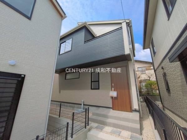 愛知郡東郷町御岳２丁目の新築一戸建