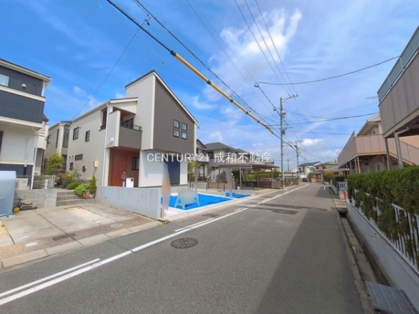 愛知郡東郷町御岳２丁目の新築一戸建