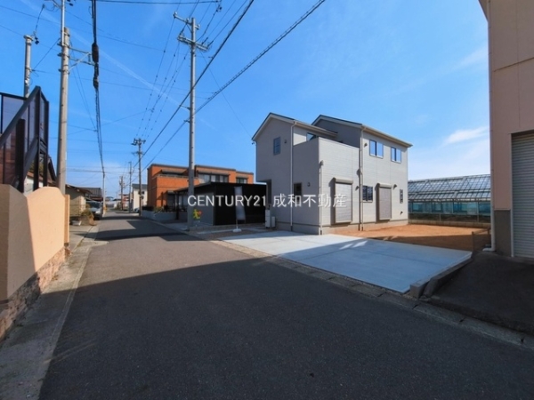 西尾市一色町松木島自分山の新築一戸建