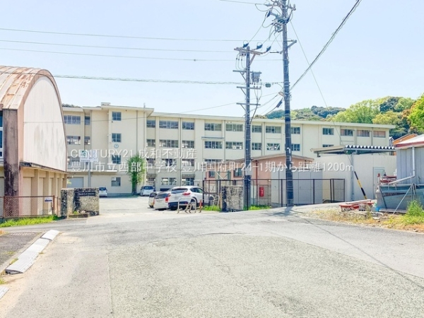 豊川市国府町下河原の新築一戸建(豊川市立西部中学校)