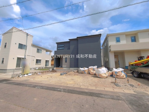 小牧市多気西町の新築一戸建