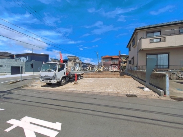 津島市新開町３丁目の新築一戸建