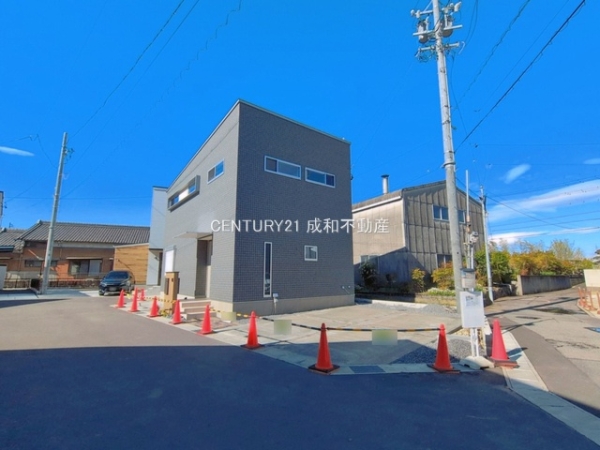 刈谷市小垣江町半崎の新築一戸建