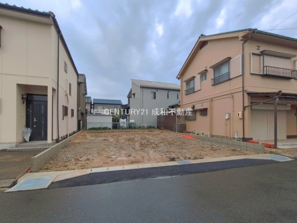 春日井市新開町字新開の新築一戸建