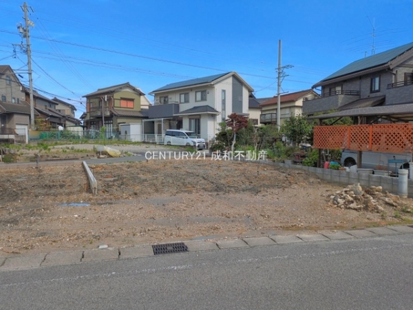 東海市名和町岡前の新築一戸建
