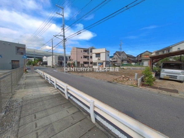 東海市名和町岡前の新築一戸建