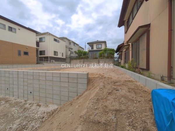 愛知郡東郷町御岳２丁目の新築一戸建