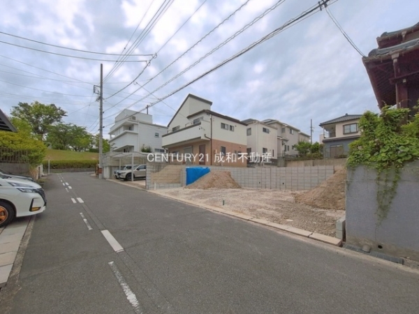 愛知郡東郷町御岳２丁目の新築一戸建