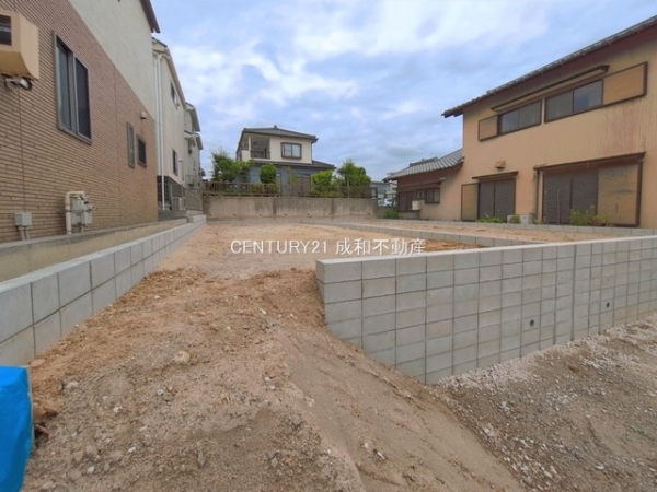 愛知郡東郷町御岳２丁目の新築一戸建