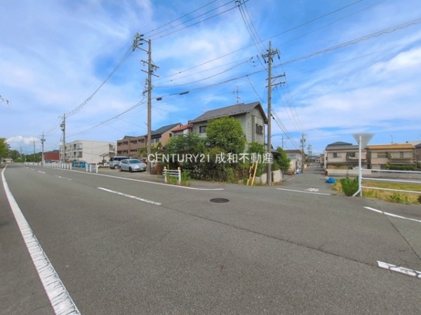 弥富市平島町中新田の中古一戸建て