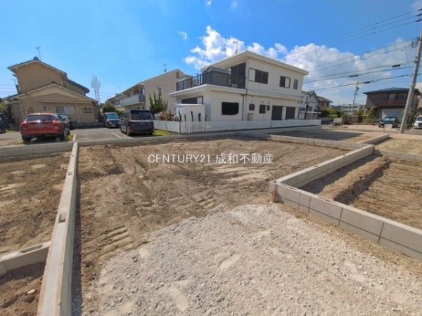 名古屋市中川区中島新町２丁目の新築一戸建