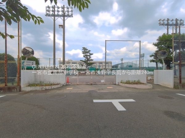 一宮市浅野字長島の新築一戸建(一宮市立南部中学校)