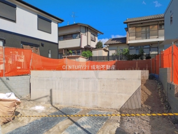 知多市八幡字曽山の新築一戸建