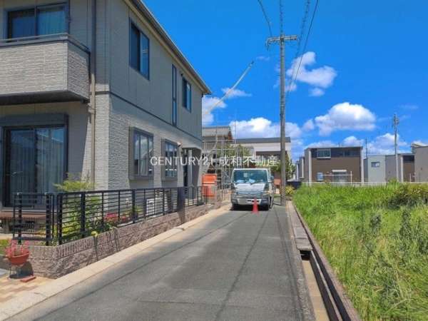 豊橋市新栄町字南小向の新築一戸建