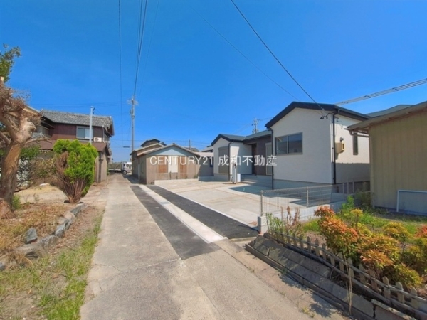 西尾市一色町生田中萱野の新築一戸建
